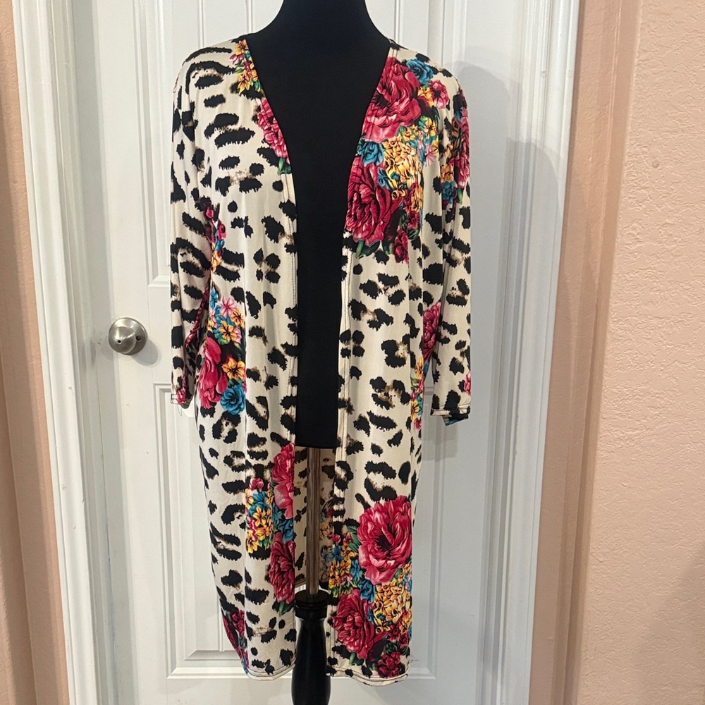❤️❤️ NWT Southern Charm Boutique Leopard Floral Stretch Cardigan Regular XLarge